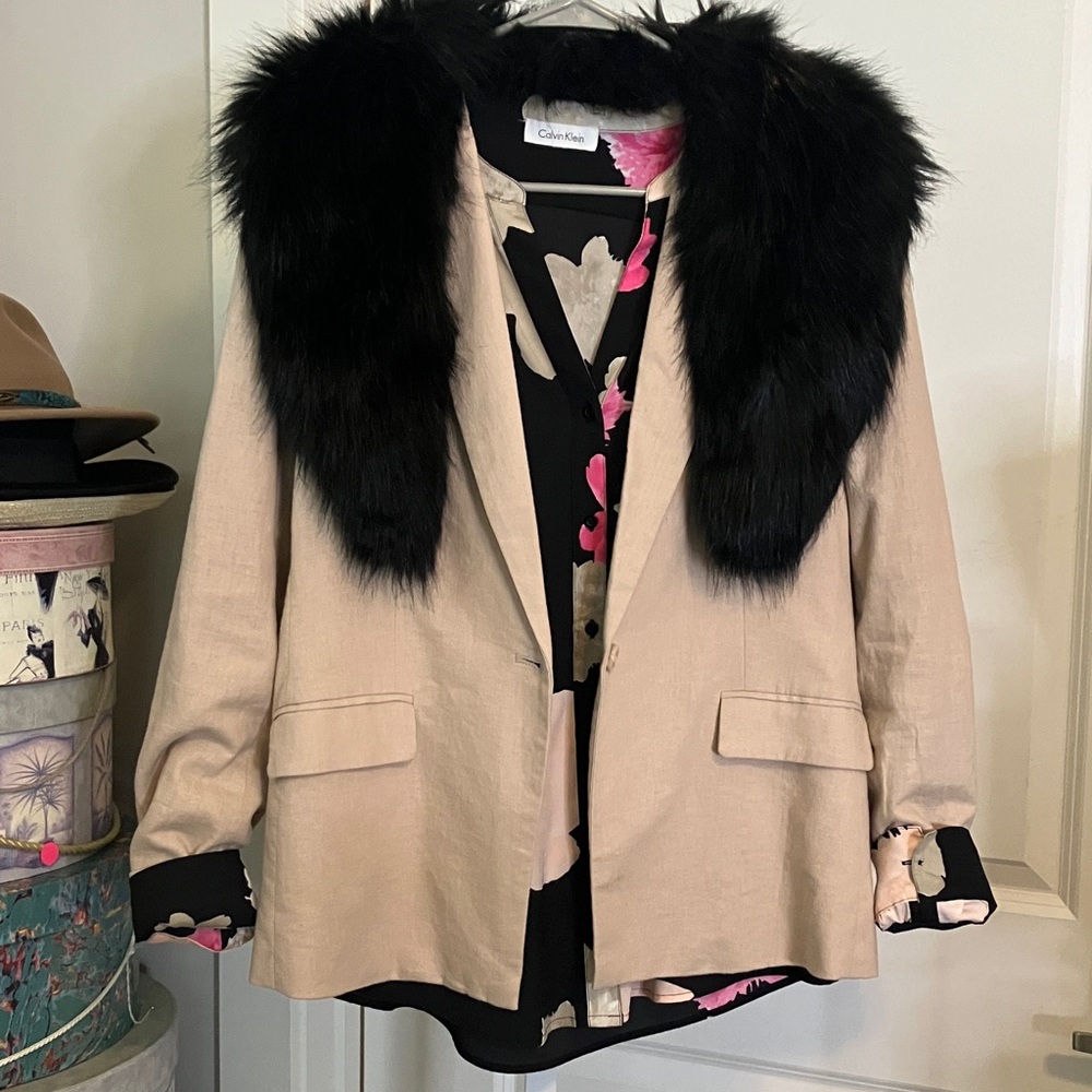 3 piece bundle Blazer with Black Faux Fur Trim & blouse - Picture 1 of 5